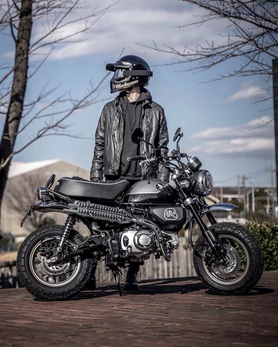 本日9/6は「#黒の日」! 黒いバイクに黒い革ジャン、黒いものが大好き 本日9/6は「#黒の日」! 黒いバイクに黒い革ジャン、黒いものが大好き