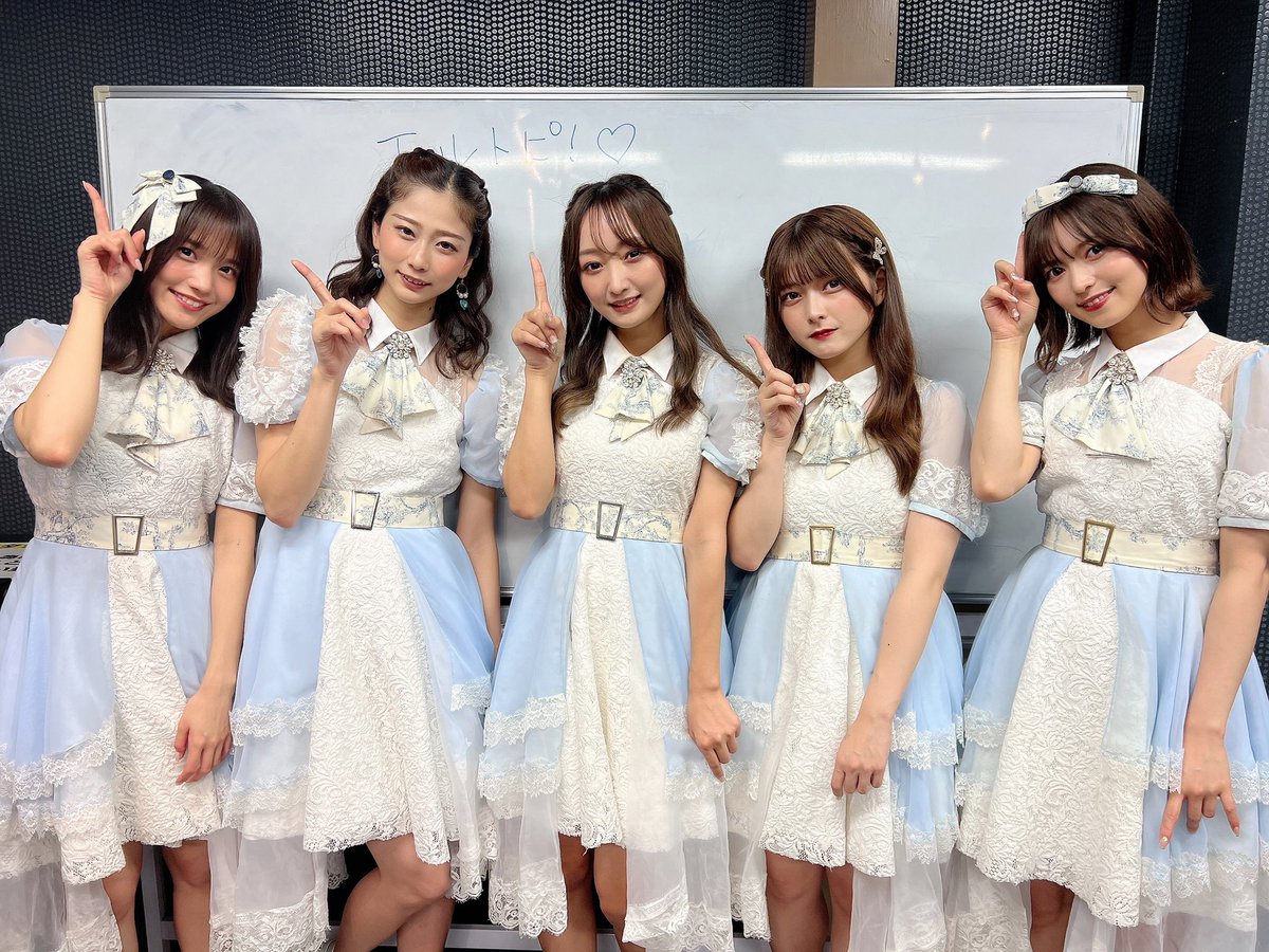 elsyidol's tweet photo. ／
今日の #エルトピ はこちら☝️
＼

#elsyツアー2022 Final
白金高輪SELENE b2 にて
新曲2曲��お披露目決定👏

#elsy 2nd ONEMAN LIVE 決定✨
2023年2月24日(金)
六本木EX THEATER

詳細は後日発表💡
お問い合わせは事務所まで☑️ https://t.co/FkxEWiCzYZ