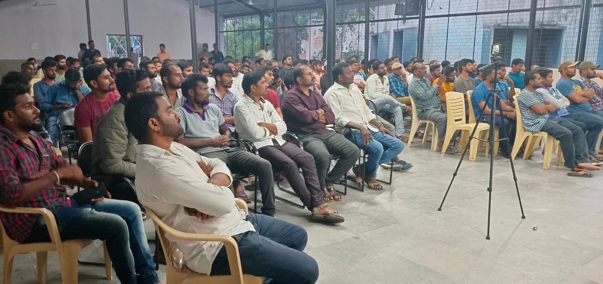 RathodSandeeps2's tweet photo. @RBrao_MLA_TRS 
@KTRTRS 
@TelanganaCMO 
@Collector_ADB 
@revanth_anumula 
@bandisanjay_bjp 
@JoguRamannaTRS 
@tslprb 
#justice4PoliceAspirants 
SC/ST/BC ..మా రిజర్వేషన్లు మాకు ఇవ్వండి లేని పక్షంలో మా ఉద్యమం మరో తెలంగాణ ఉద్యమం గా మారుతుంది అలా మారకముందే మా రిజర్వేషన్ మాకు ఇవ్వండి https://t.co/Gr85QOkY5v