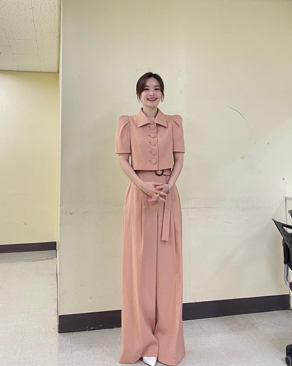 220906 #전미도 💗