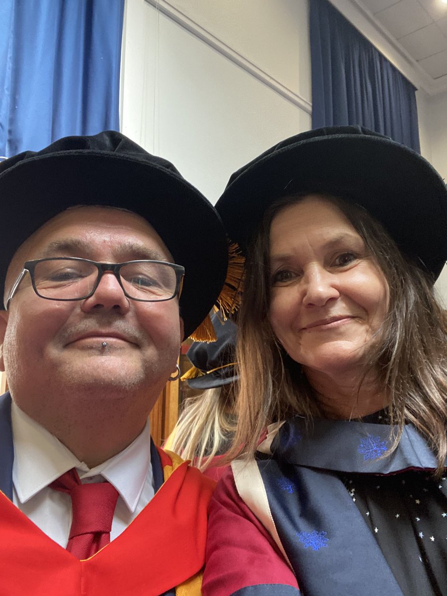 62Booth's tweet photo. @SocialUow A pleasure to be presenting Alan Jarvis from Base 25 for an honorary doctorate today! https://t.co/XRfPkqUok7