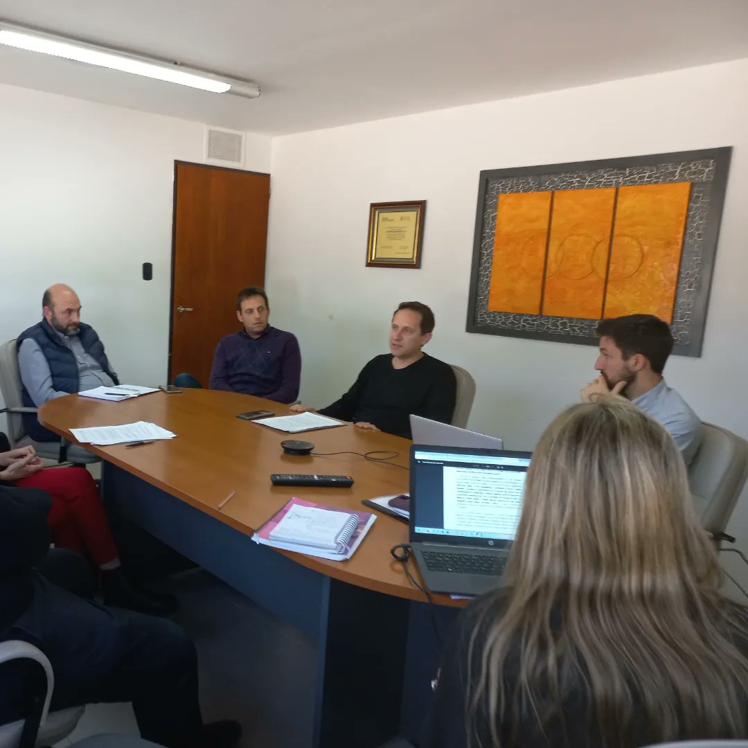 CAISALcba's tweet photo. LEY DE ECONOMÍA DEL CONOCIMIENTO Y LA INDUSTRIA DE LA SALUD

El lunes 5/9 se llevó a cabo para los socios de la Cámara una reunión informativa de asesoramiento a cargo de la Consultora Ecualis: Abog. Julia Enriquez  y Abog. Santiago de La Roza. https://t.co/62UeG3tIhN