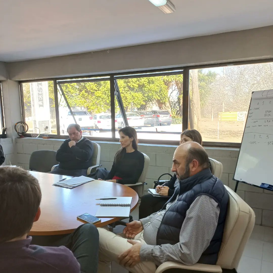 CAISALcba's tweet photo. LEY DE ECONOMÍA DEL CONOCIMIENTO Y LA INDUSTRIA DE LA SALUD

El lunes 5/9 se llevó a cabo para los socios de la Cámara una reunión informativa de asesoramiento a cargo de la Consultora Ecualis: Abog. Julia Enriquez  y Abog. Santiago de La Roza. https://t.co/62UeG3tIhN