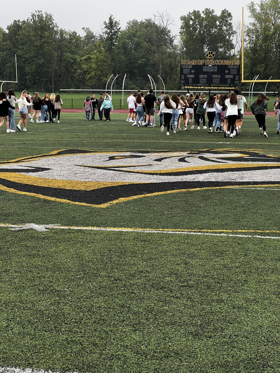 gene_mancuso's tweet photo. Class of 2024 already out and engaged w our partners from Camp Arrowhead building on the strength of teamwork!  Welcome back!@HFLHS https://t.co/32oIuUC84G