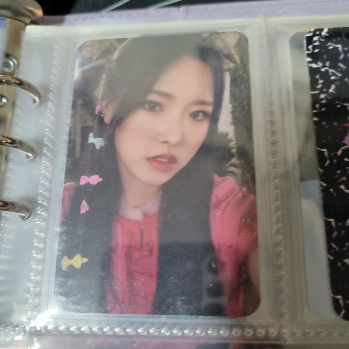 ic wts lfb loona ph | help rt plz 🥹

haha hello p eto real na real na mag qs na si hyejooscart 🥹 

shit pictures im sorry tamad na tamad ako magvideo agad isa isa 🧍‍♀️

but rest assured almost all of my pcs are in mint condition naman n double sleeved po sila 🫶
