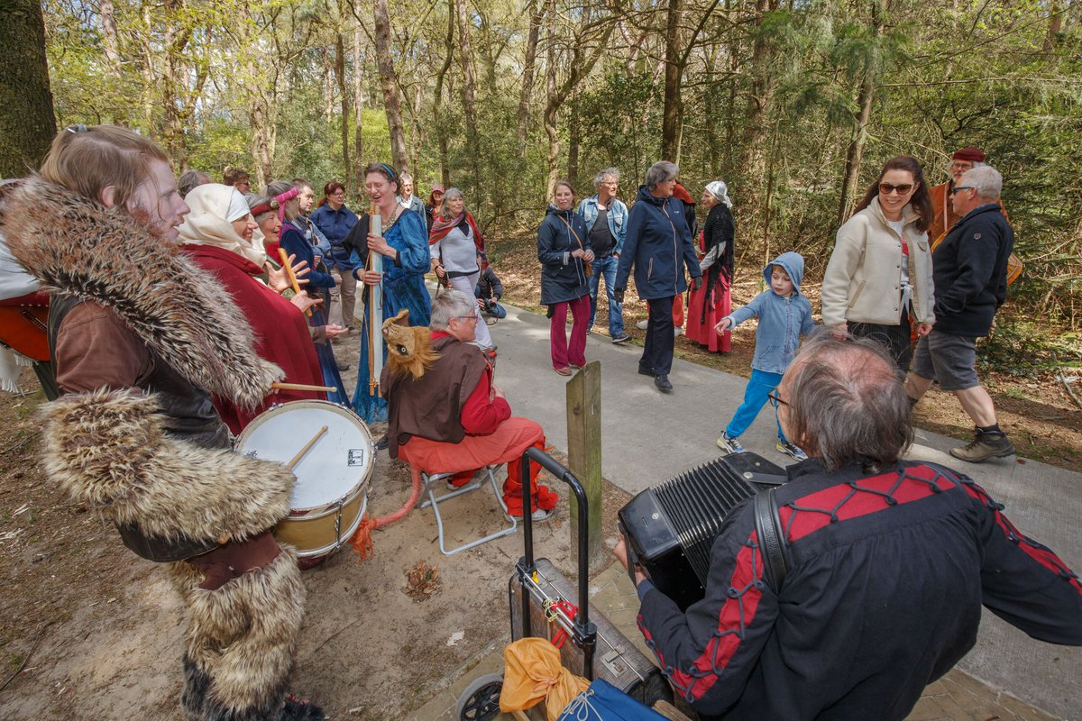 Heb jij een goed idee voor bij jou in de buurt? Wie weet kunnen we ook jouw idee verder helpen met een bijdrage uit het Iepen Mienskipsfûns! Kinst dizze subsydzje fan 12 septimber oant en mei 6 oktober 2022 oanfreegje! <a href="/Streekwurk/">Streekwurk</a> streekwurk.frl/imf #IMF #subsidie