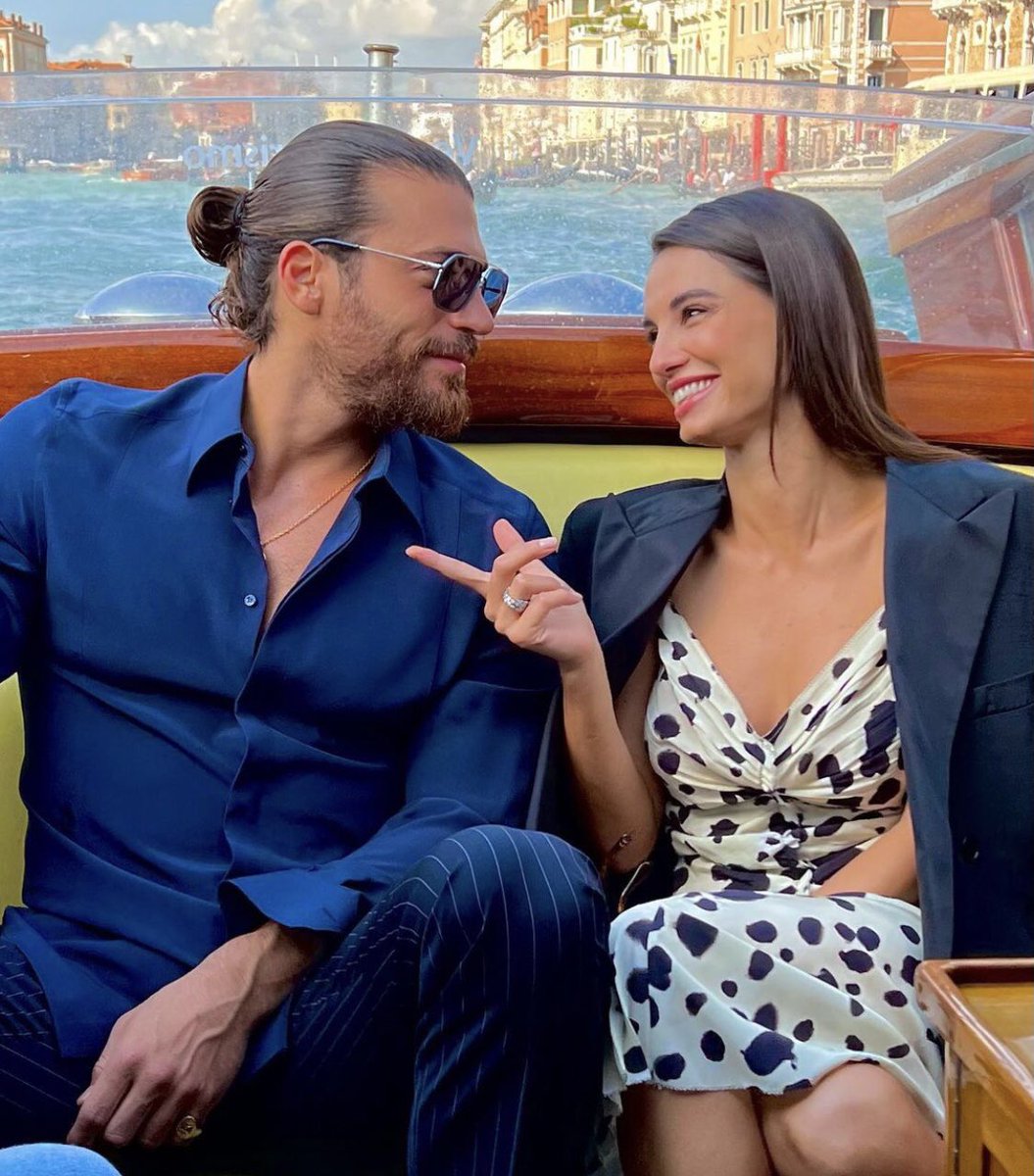 Ditte6263's tweet photo. Várom a filmet mint egy gyerek
#ViolaComeIlMareVenezia79
#CanYaman 
#FrancescaChillemi 

ViolaComeIlMareTeaser https://t.co/tnWRWc8EW8