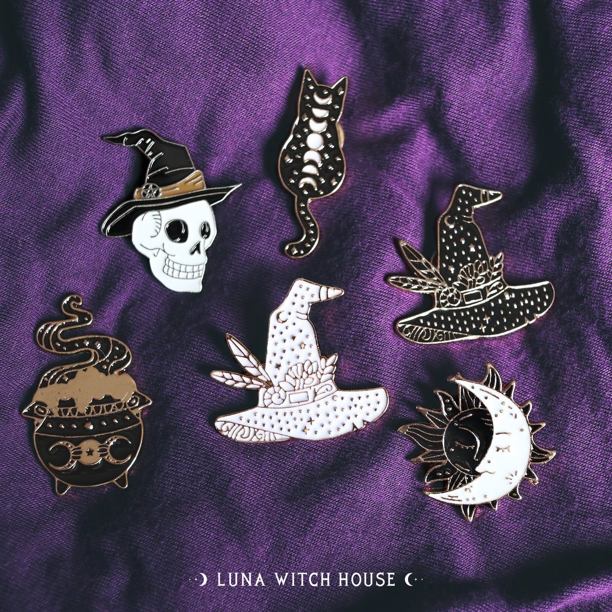 LunaWitchHouse's tweet photo. If there is one thing I just LOVE, itβs #witches hats π§π»ββοΈ
β β β β β β β β β
Which starry #witch hat is your favourite? β¨
https://t.co/OWuGXh5HED
β β β β β β β β β
#witchesoftwitter #gothic #gothgirl #witchcraft #witchywoman #witchtwt #witchythings #witchtember #pins #enamelpin https://t.co/G6TYxxHQah