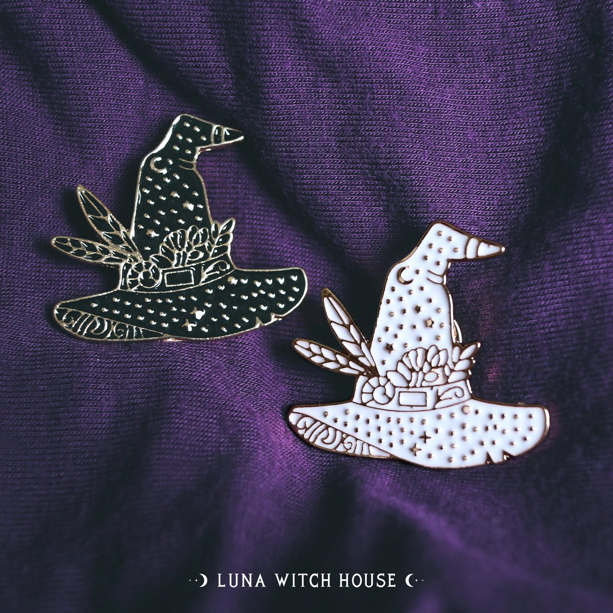 LunaWitchHouse's tweet photo. If there is one thing I just LOVE, itβs #witches hats π§π»ββοΈ
β β β β β β β β β
Which starry #witch hat is your favourite? β¨
https://t.co/OWuGXh5HED
β β β β β β β β β
#witchesoftwitter #gothic #gothgirl #witchcraft #witchywoman #witchtwt #witchythings #witchtember #pins #enamelpin https://t.co/G6TYxxHQah