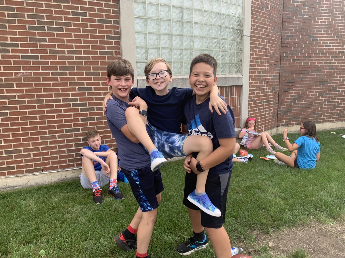 Music Dept back to school picnic was a success! Thanks to all who made this great event possible for our students.