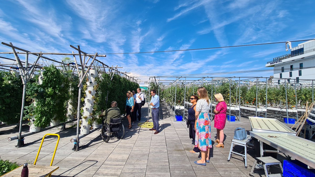 Largest #urbanfarm in #Europe in the 💚 of #Paris, on top of Hall 6, <a href="/pdversailles/">Porte de Versailles</a> by <a href="/ViparisOfficiel/">Viparis</a> &amp; <a href="/AgripolisOrg/">Agripolis</a>.  Sits alongside rooftop &amp; event space. Ingenious &amp; inspirational design, pret a porter to an #exhibition venue near you.. <a href="/UFILive/">UFI</a> #Sustainability