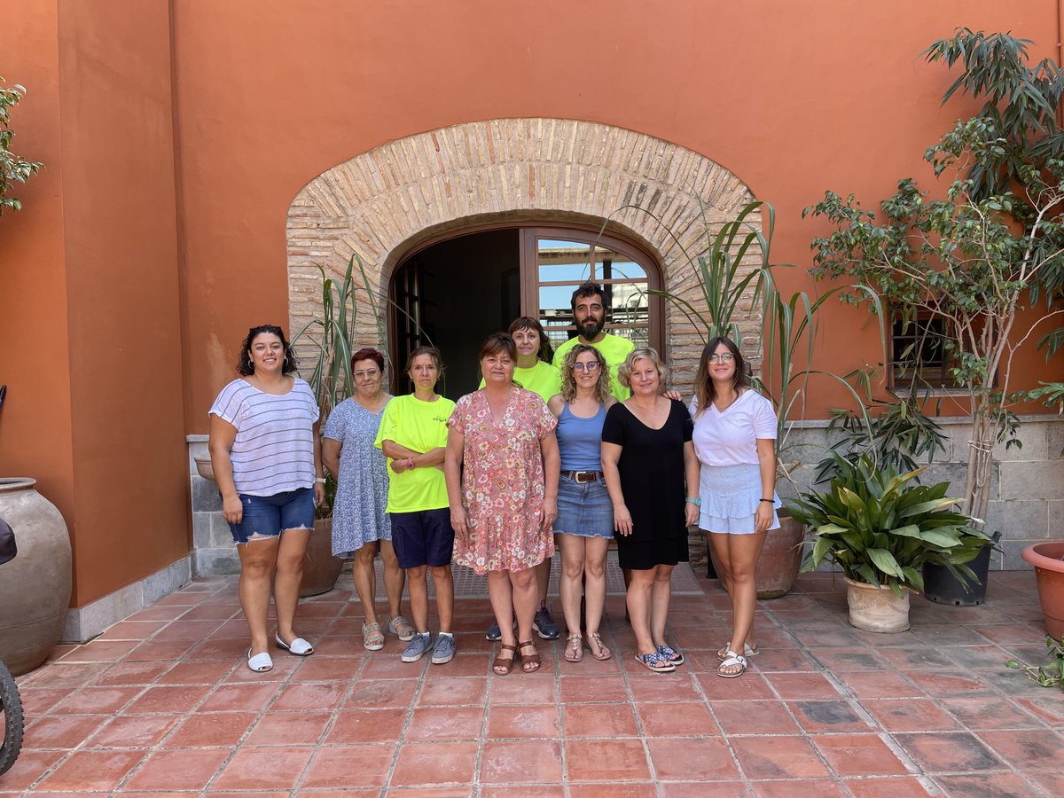 AjuntPotries's tweet image. #Potries rep 168.000€ per a contractar 8 persones aturades.
El Consistori municipal ha resultat beneficiari dels Programes d’Ocupació impulsats per la Conselleria de Sectors Productius de la @generalitat 

#EMDONA #EXPLUS #EMPUJU