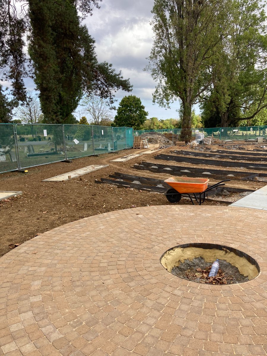 KLGUK's tweet photo. We are proud to be working on updating the cloister walkway which leads to the memorial garden at a Surrey Crematorium.
We shall be planting in October and visitors will then be able to enjoy the peaceful surroundings .
#klguk #surrey #crematorium #gardendesign #pathway #memorial https://t.co/cibU5StKlq