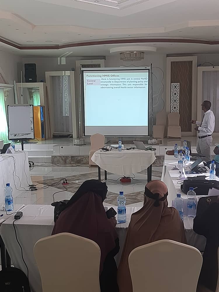 UNFPA_SOMALIA's tweet photo. HMIS officers from @SomalilandMoHD, regional as well as selected district offices came together as we kicked off HMIS assessment and training workshop in Borama Somaliland yesterday. The workshop is expected to improve the health data quality and reporting https://t.co/Gn5lQKznUw