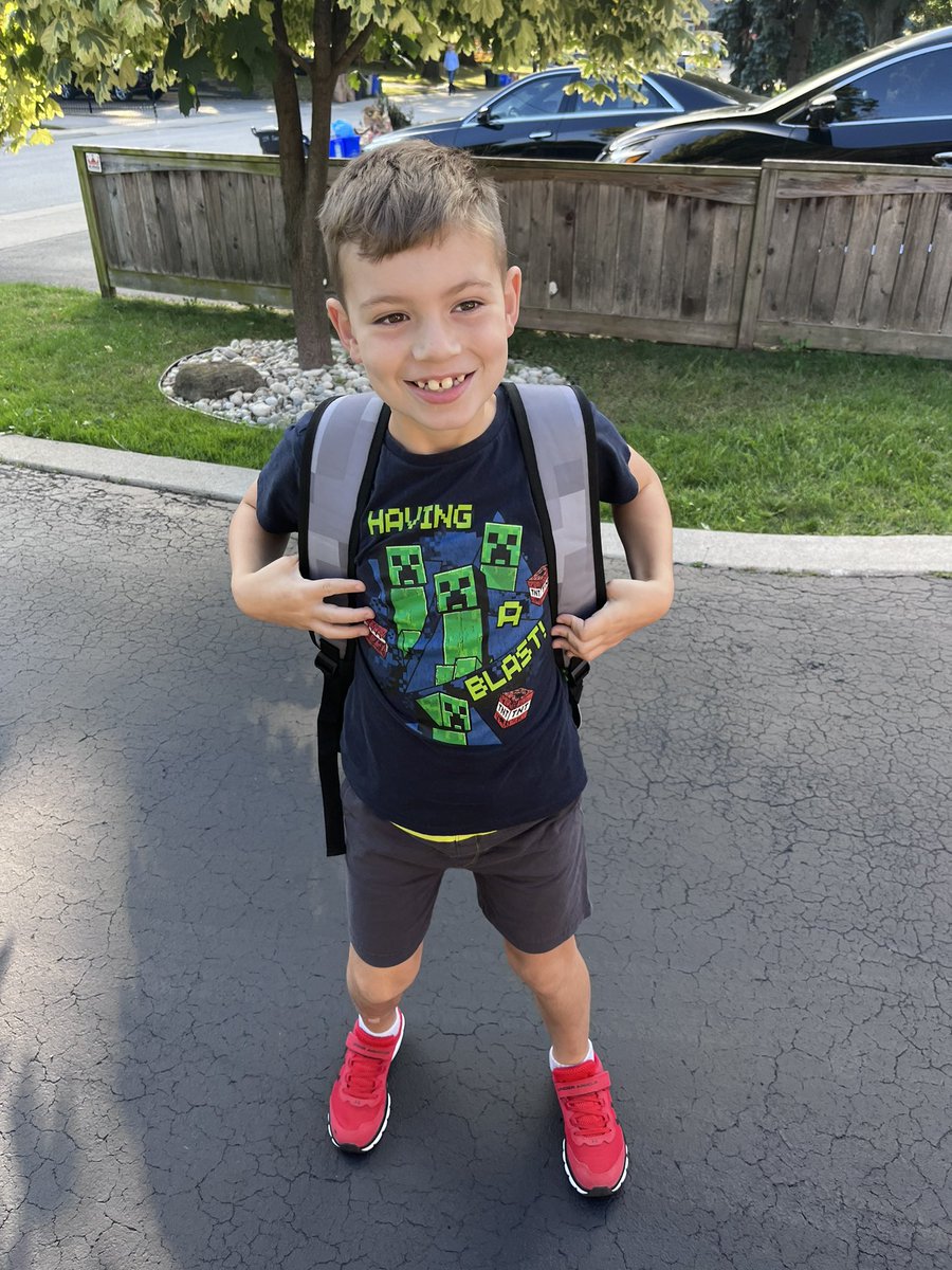 ShawnMcKillop's tweet photo. He’s got his Sonic shoes and his Minecraft shirt and backpack. #EwanMcKillop is ready for his #OntEdFirstDay
#HDSBFirstDay! @HaltonDSB https://t.co/W0xkjhbMGw