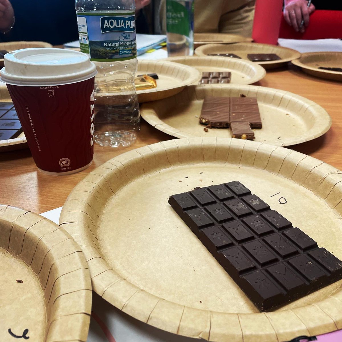 Can’t beat a bit of chocolate sampling today for #ContemporaryFoodIssues at <a href="/PerthCollegeUHI/">Perth College UHI</a> 

#FoodNutritionTextilesEducation
