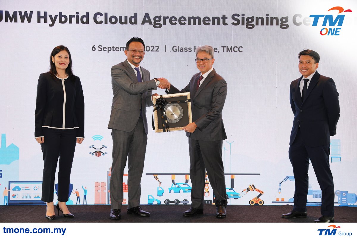 TM_One's tweet photo. (3) and offering fiberisation and 5G connectivity.
#TMOne #Cloud #HybridCloud #SmartManufacturing #TakingTransformationForward #DigitalMalaysia https://t.co/walwNnmQrB
