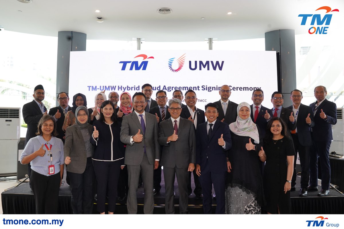 TM_One's tweet photo. (3) and offering fiberisation and 5G connectivity.
#TMOne #Cloud #HybridCloud #SmartManufacturing #TakingTransformationForward #DigitalMalaysia https://t.co/walwNnmQrB