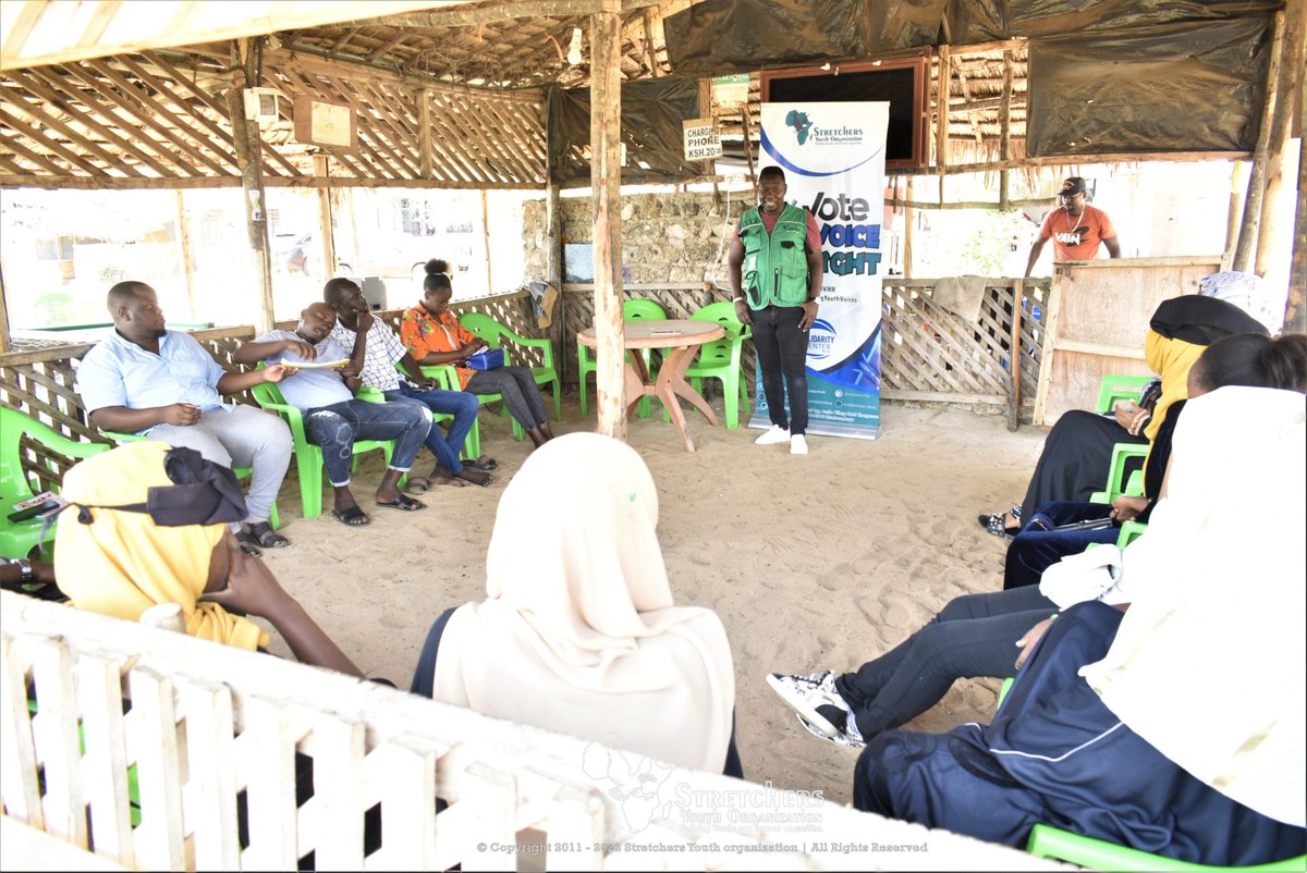 StretchersYouth's tweet photo. As we engaged communities from Likoni Sub-County one of the perceived hotspot for violence, the communities were optimistic for the change of guard and called on the leaders elected to be true to their manifestos for the development of the communities.
#TransformingYouthVoices https://t.co/khLk8U9zeK