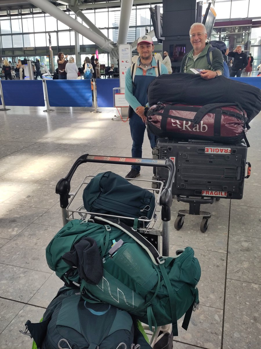 eisstrom's tweet photo. Three years (and a baby) later and #projectGLOP is finally off to Peru! @NeilNfg @GlacialHazards @PeaceyMatt
Thanks to @tauntonleisure for kitting me out!! https://t.co/RKyvEWWJW8