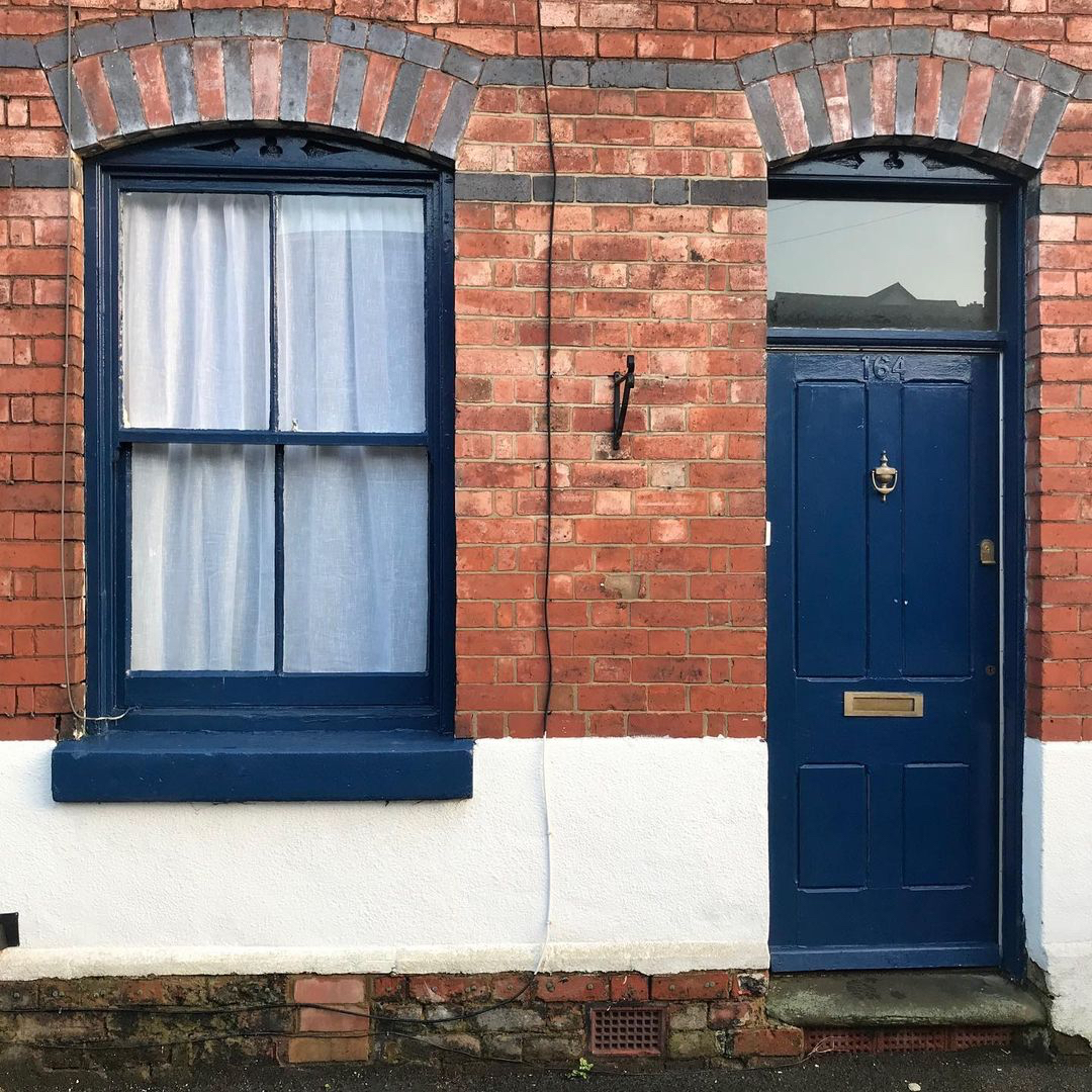 A classy upgrade to a Ludlow in Painswick – an ever-popular combination.

Help your customers find their dream door: ms.spr.ly/6013jUQaJ

🚪: Ludlow Solid in Painswick
🛠: <a href="/DerwentWindows/">Derwent Windows & Doors</a>
📷: @ thepainswickterrace on Instagram
Fanlight door number not supplied by Solidor