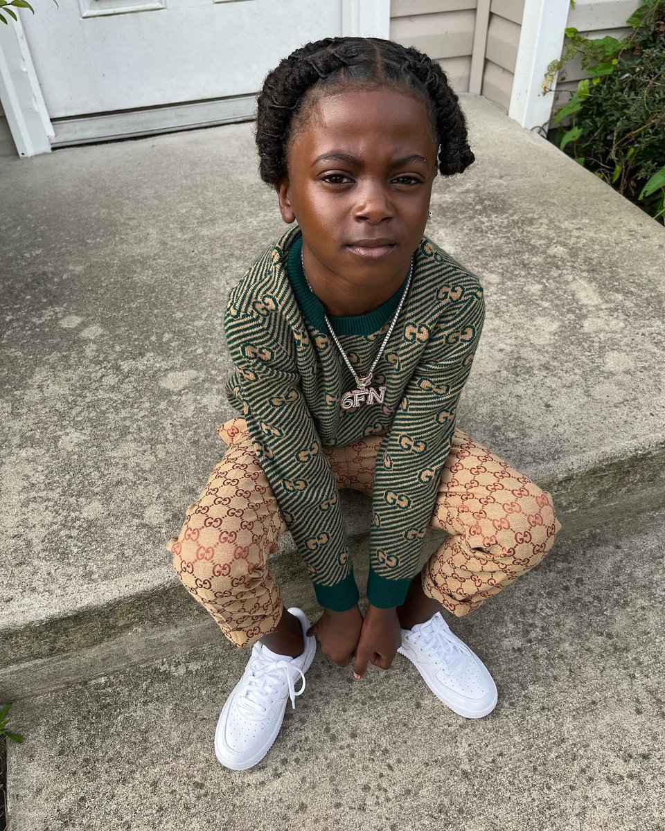 golden child 🦅🥂 ❗️ tweet media