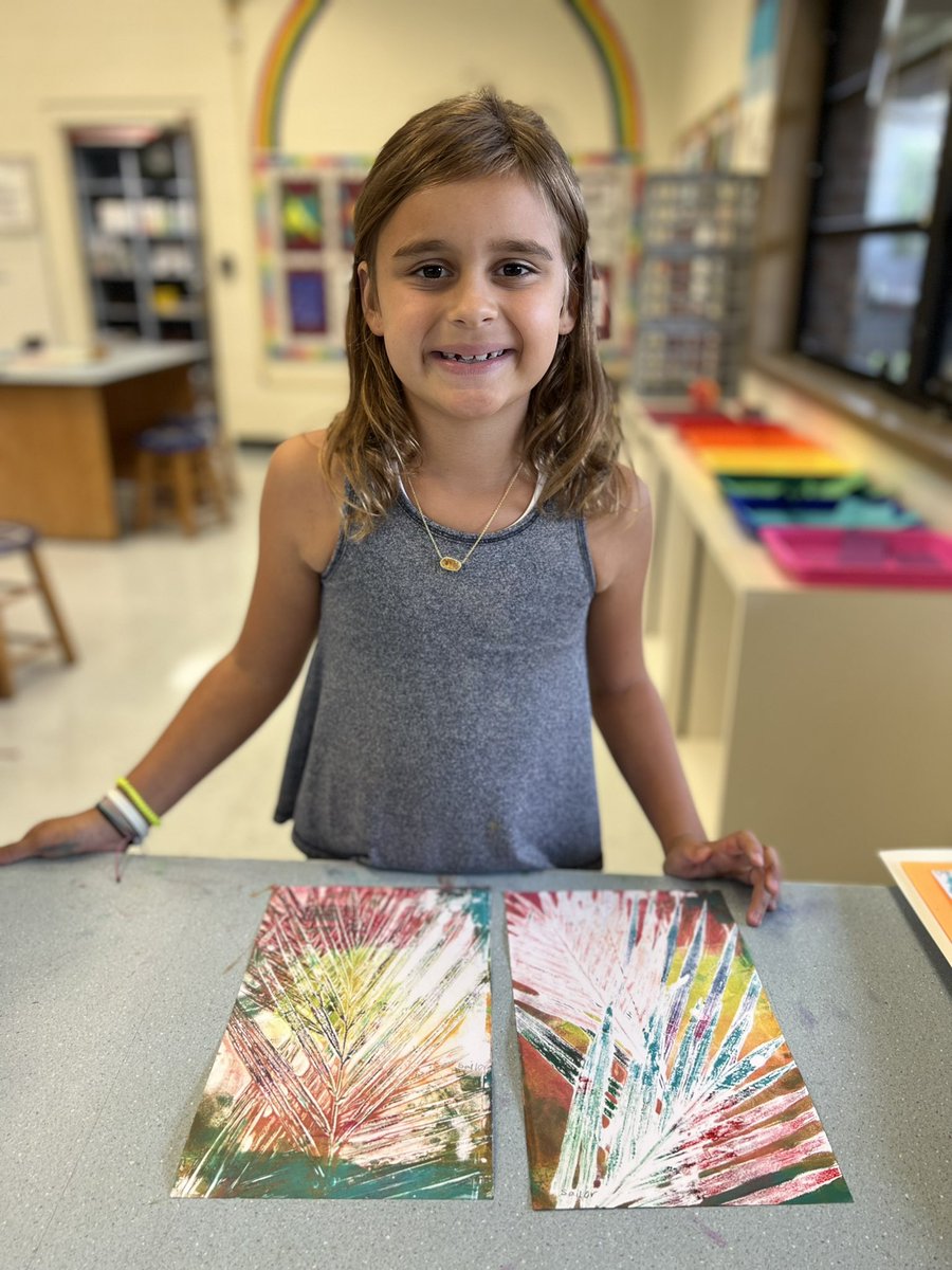MrsFoht's tweet photo. Printmaking is the artistic process based on the principle of transferring images. K-5 are all experimenting with printmaking at different levels. Thank you #artisnaples and Ms. Jessie &amp; Ms. Megan for coming out to help us! ♥️ #printmaking #warholinspired #artisnaples https://t.co/FrXgsT9NVi