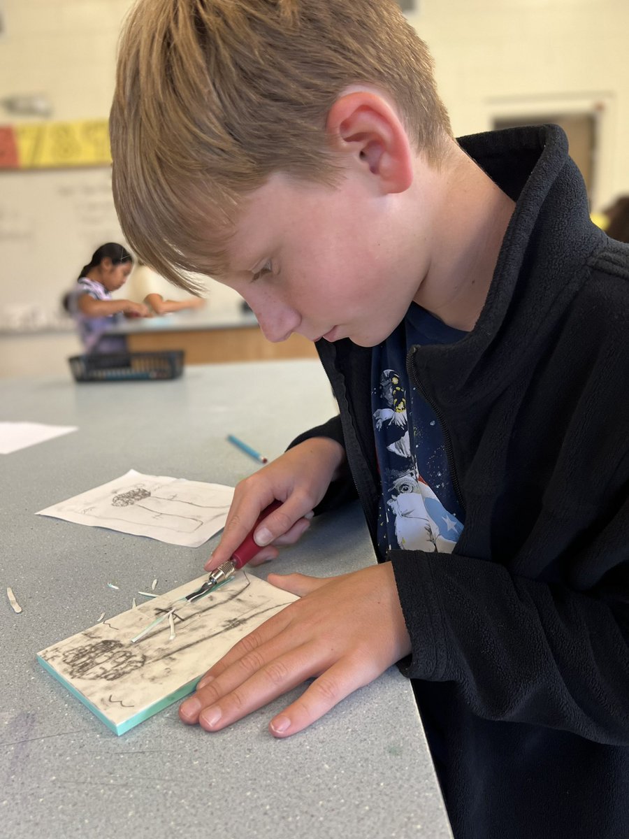 MrsFoht's tweet photo. Printmaking is the artistic process based on the principle of transferring images. K-5 are all experimenting with printmaking at different levels. Thank you #artisnaples and Ms. Jessie &amp; Ms. Megan for coming out to help us! ♥️ #printmaking #warholinspired #artisnaples https://t.co/FrXgsT9NVi