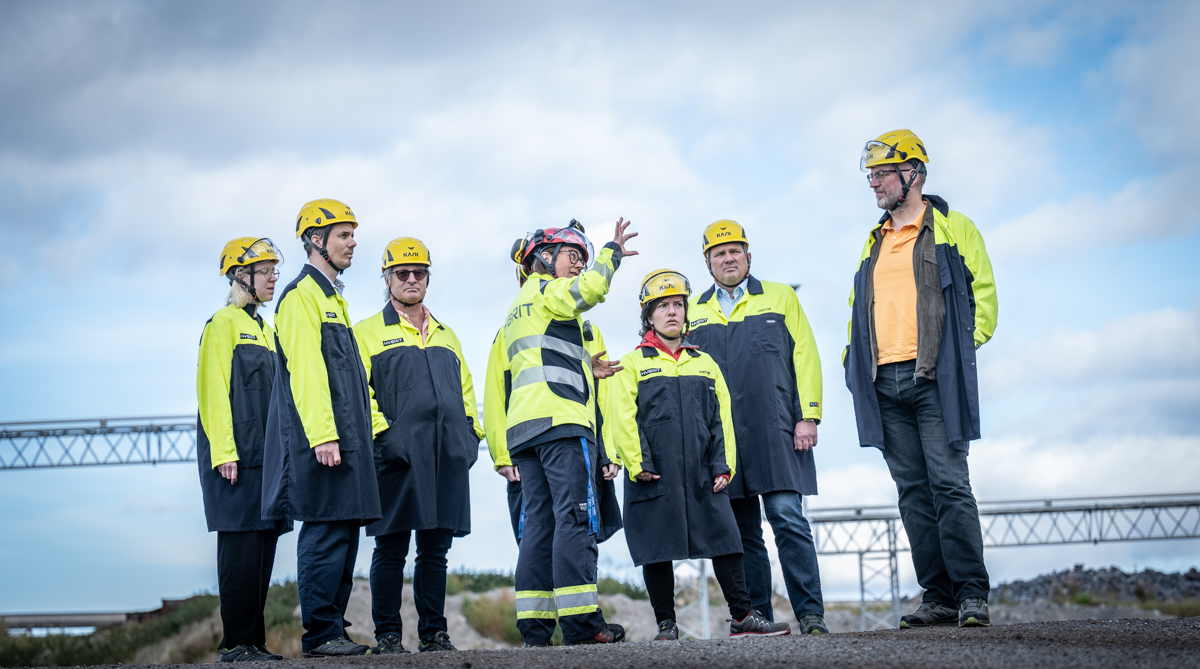 swerim_'s tweet photo. Besök hos Swerims samarbetspartner @hybrit_project för visning av Hybrits pilotanläggningar för vätgaslagring och direktreduktion med vätgas. tack för ett inspirerande besök. https://t.co/sqsw3W1Npg