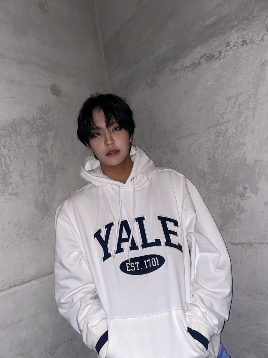 TheKingDom_GF's tweet photo. [LOUIS👑]

감기 조심하세요🤧💛

#KINGDOM #킹덤 #LOUIS #루이 https://t.co/AlIESowjaM