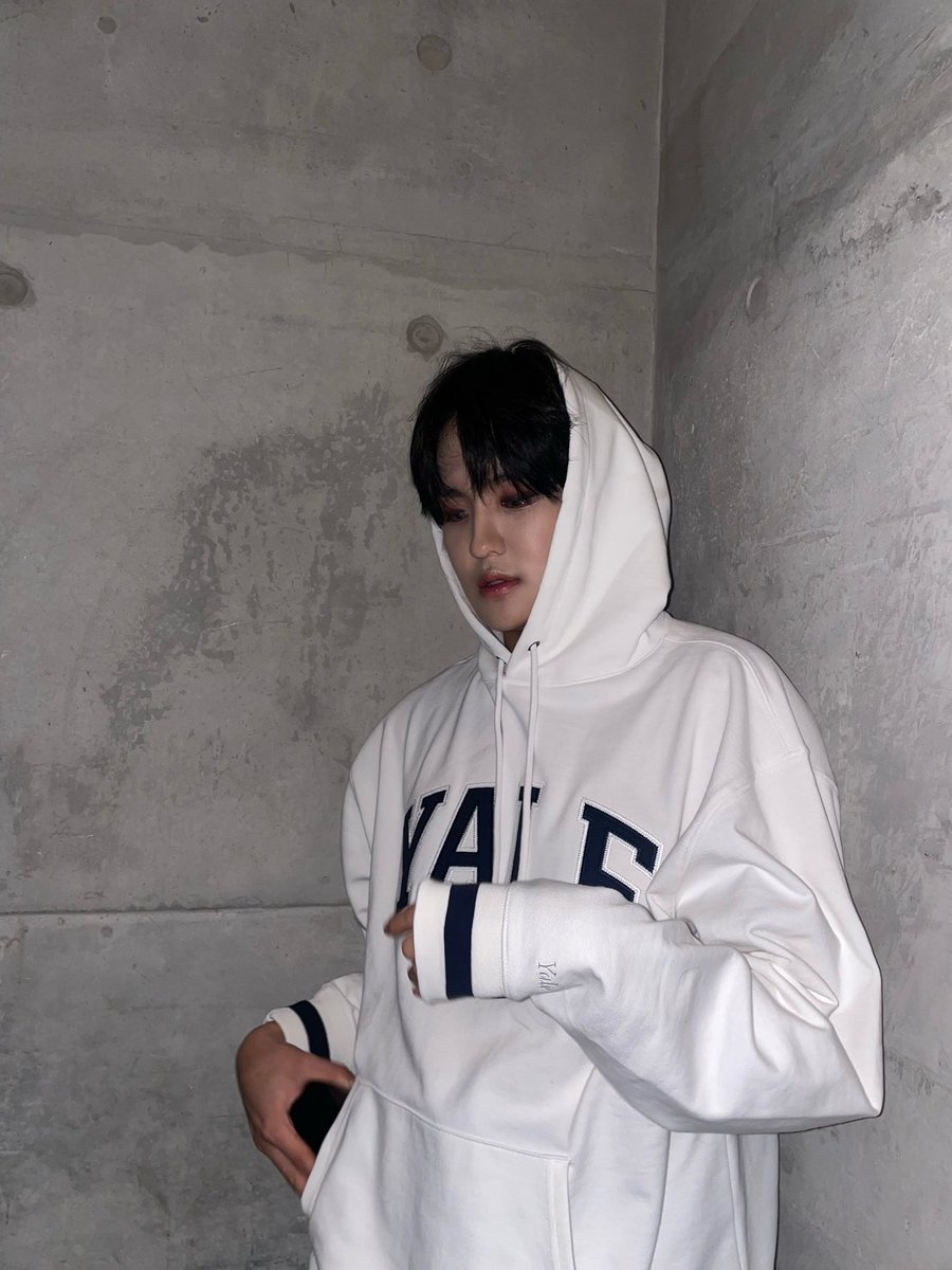 TheKingDom_GF's tweet photo. [LOUIS👑]

감기 조심하세요🤧💛

#KINGDOM #킹덤 #LOUIS #루이 https://t.co/AlIESowjaM
