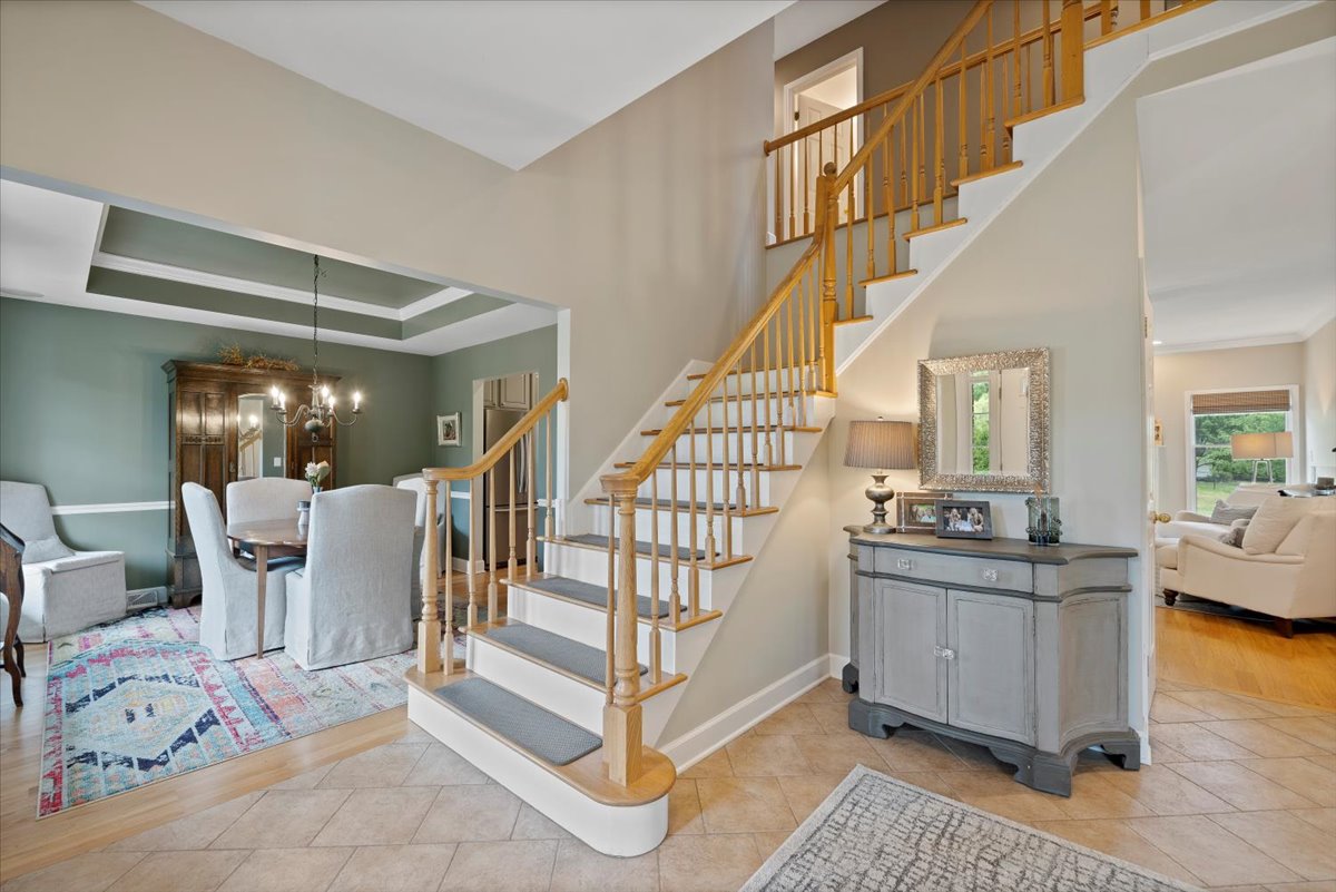 shannonmccarthy's tweet photo. 🤩 Exciting new price - $699,000! 🤩
📍1004 Northwood Court, Niskayuna
👱🏻‍♂️ Listed by AJ 

#forsale #newlisting #justlisted #mccarthysells #theshannonmccarthyteam #kwcd #kellerwilliams https://t.co/cBBz9Kuobk