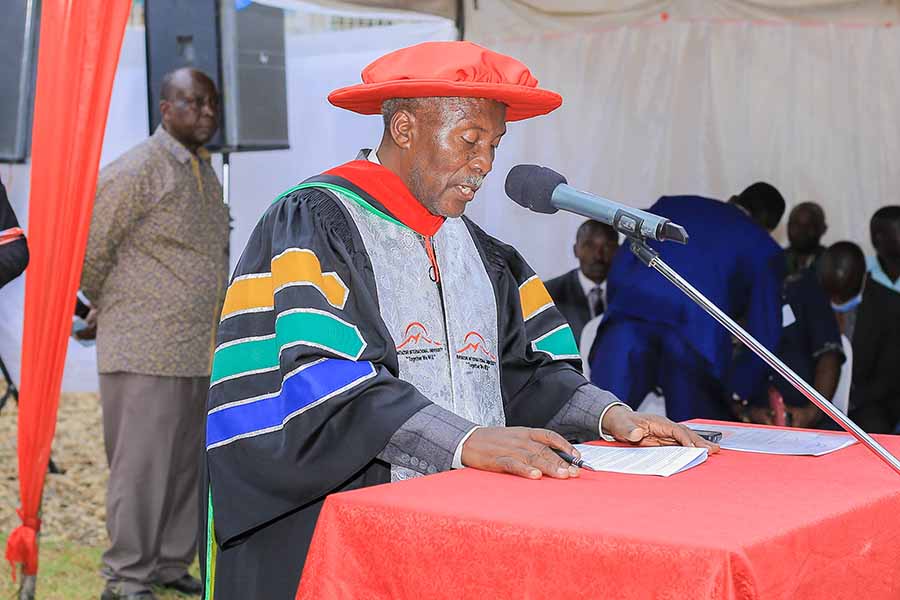 Vice Chancellor Dr. Nathaniel Mumbere Walemba giving his speech at the Inauguration Ceremony