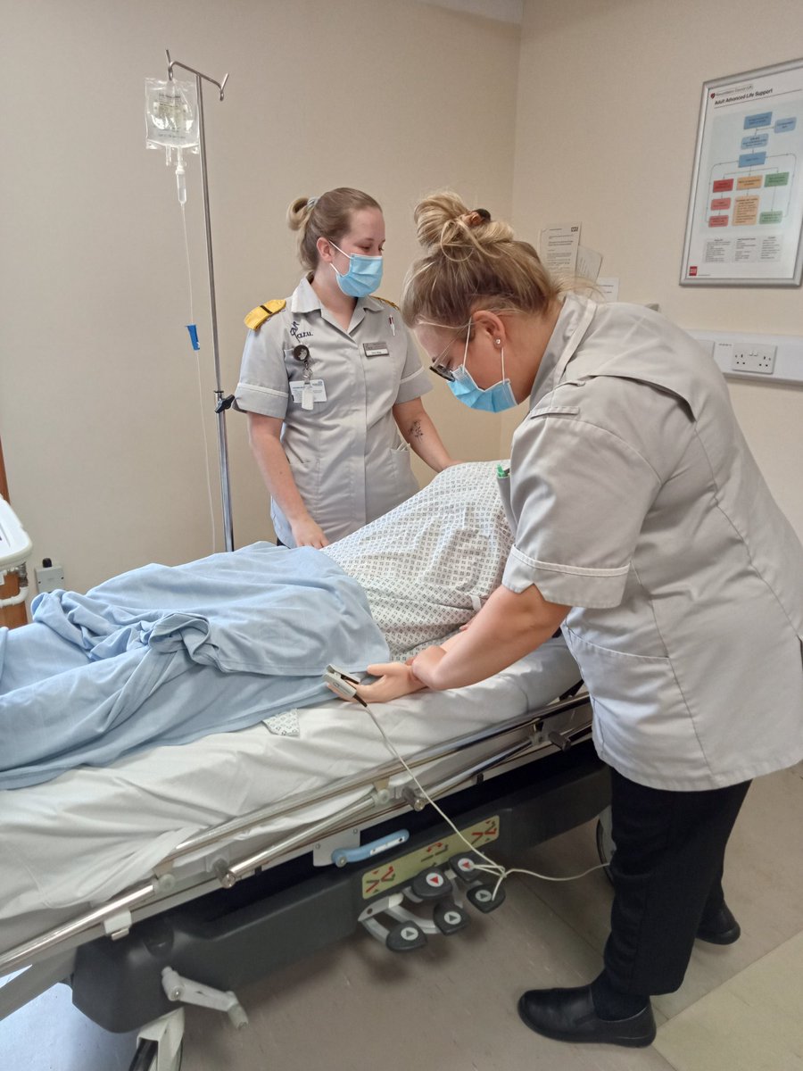 QEHeducation's tweet photo. Excellent Simulation Suite experience today with our ARU TNA's based at the Queen Elizabeth Hospital. The team did really well. Excellent resource available to all learners. @TeamQEH @AngliaRuskin @hmuncey https://t.co/uSbEiVrzCK
