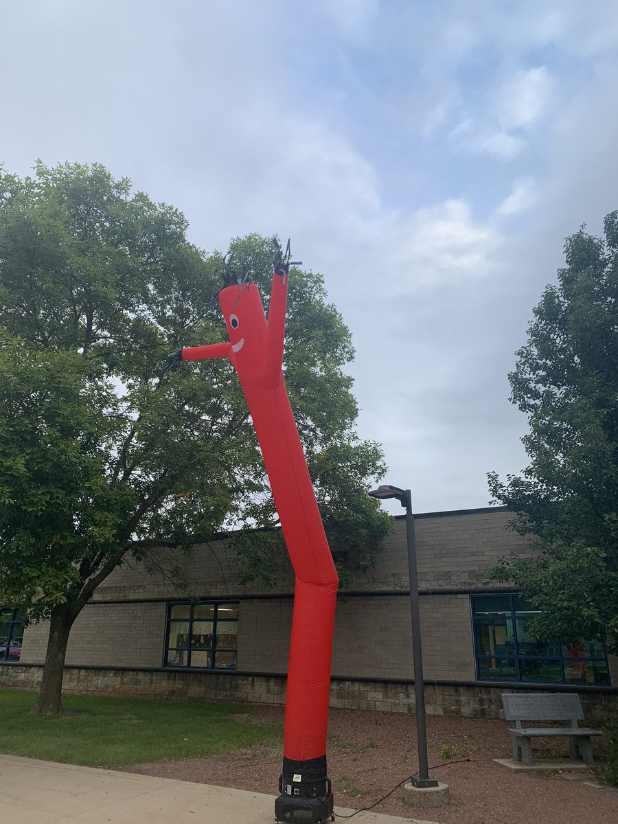 grnngold's tweet photo. Welcome back Polar Bears! #firstfullday @HortonvilleSD #gespln #allmeansall #gesisthebest https://t.co/SBelakN8hL