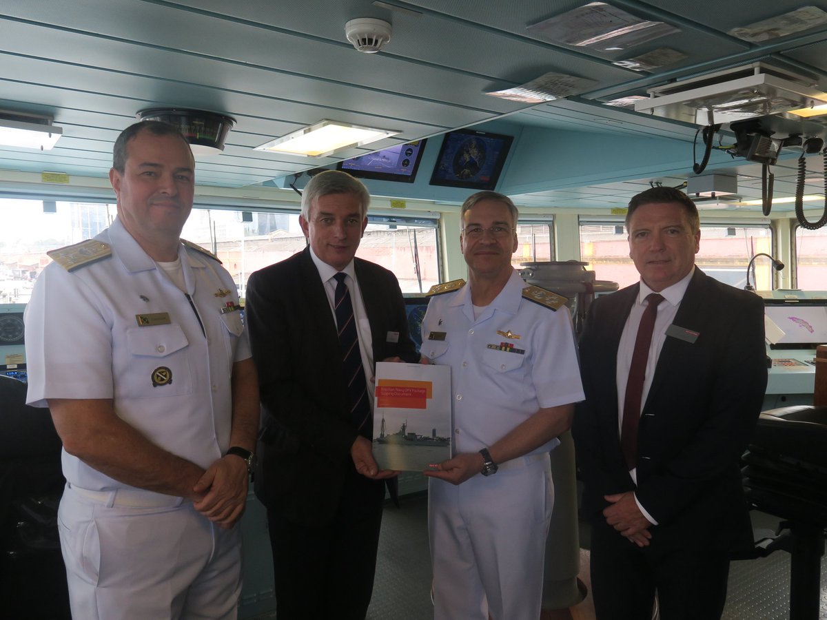 As Brazil approaches her 200th birthday, HMS FORTH was delighted to welcome Admiral Cunha from the Brazilian Navy and Admiral Sir Philip Jones from @BAESystemsplc. We hope this leads to even greater cooperation and closer ties between our two navies. #happybirthday