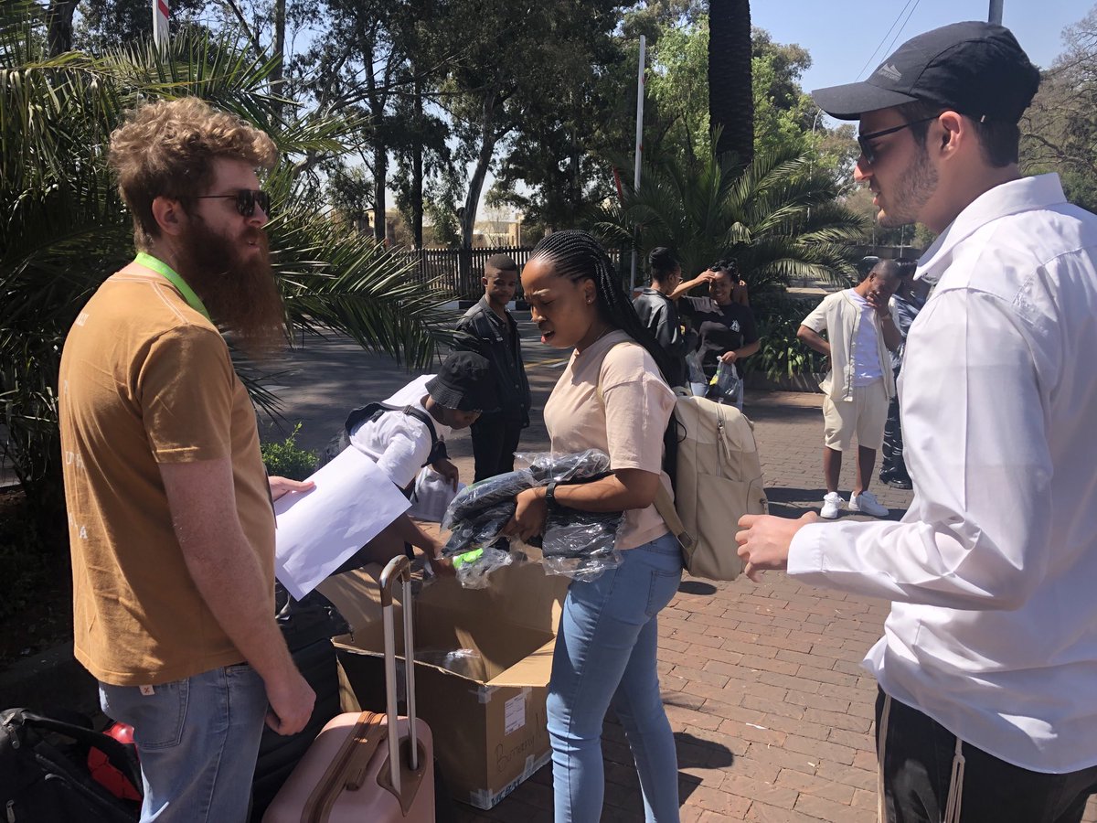 acdblab's tweet photo. All roads lead to the UJ island for the 3rd year Botany excursion!
#BotExcursion2022 #TransmittingBotany https://t.co/qb15S717sZ