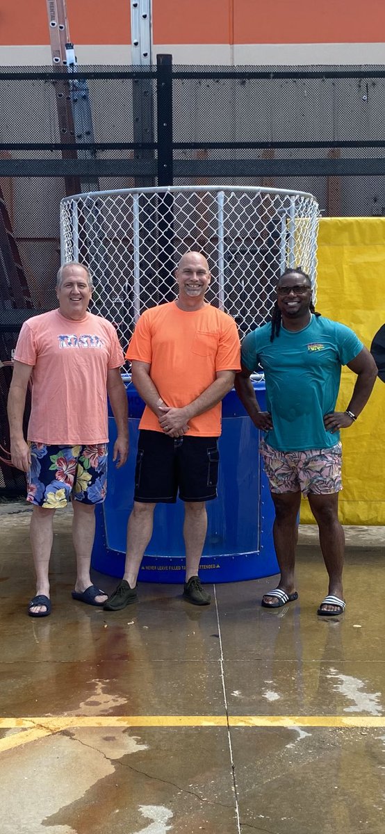 How we rewarded associates for driving leads, measures and pipe line! Had a great Labor Day Celebration. Great food - Great Associates. Getting ready for an awesome Success Sharing! <a href="/SE_RSM_Aponte/">Angel Aponte</a> <a href="/AmandaKincadeSE/">Amanda Kincade</a> <a href="/RickGTHD/">RickGTHD</a> <a href="/THDJoeZ/">Joe</a>