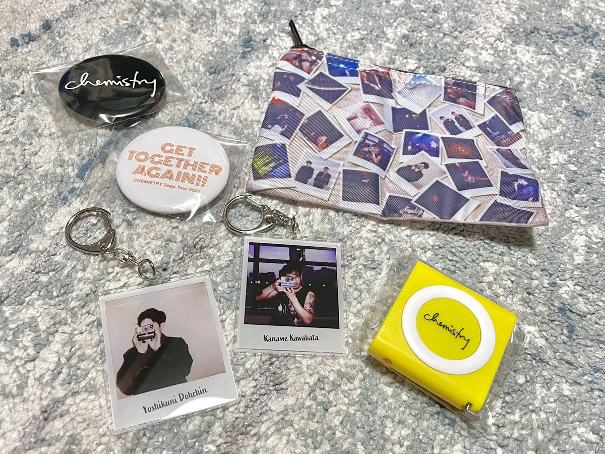 kurasansun41's tweet photo. ケミガチャ届いた🥺❤️
5つ購入してこれは最強😭✨
横浜で購入出来なくて
オンラインで頼んで正解でした👏🏻
#CHEMISTRY
#ケミストリー
#川畑要
#堂珍嘉邦
#ケミガチャ
#GETTOGETHERAGAIN https://t.co/Y7TIQFFWrc
