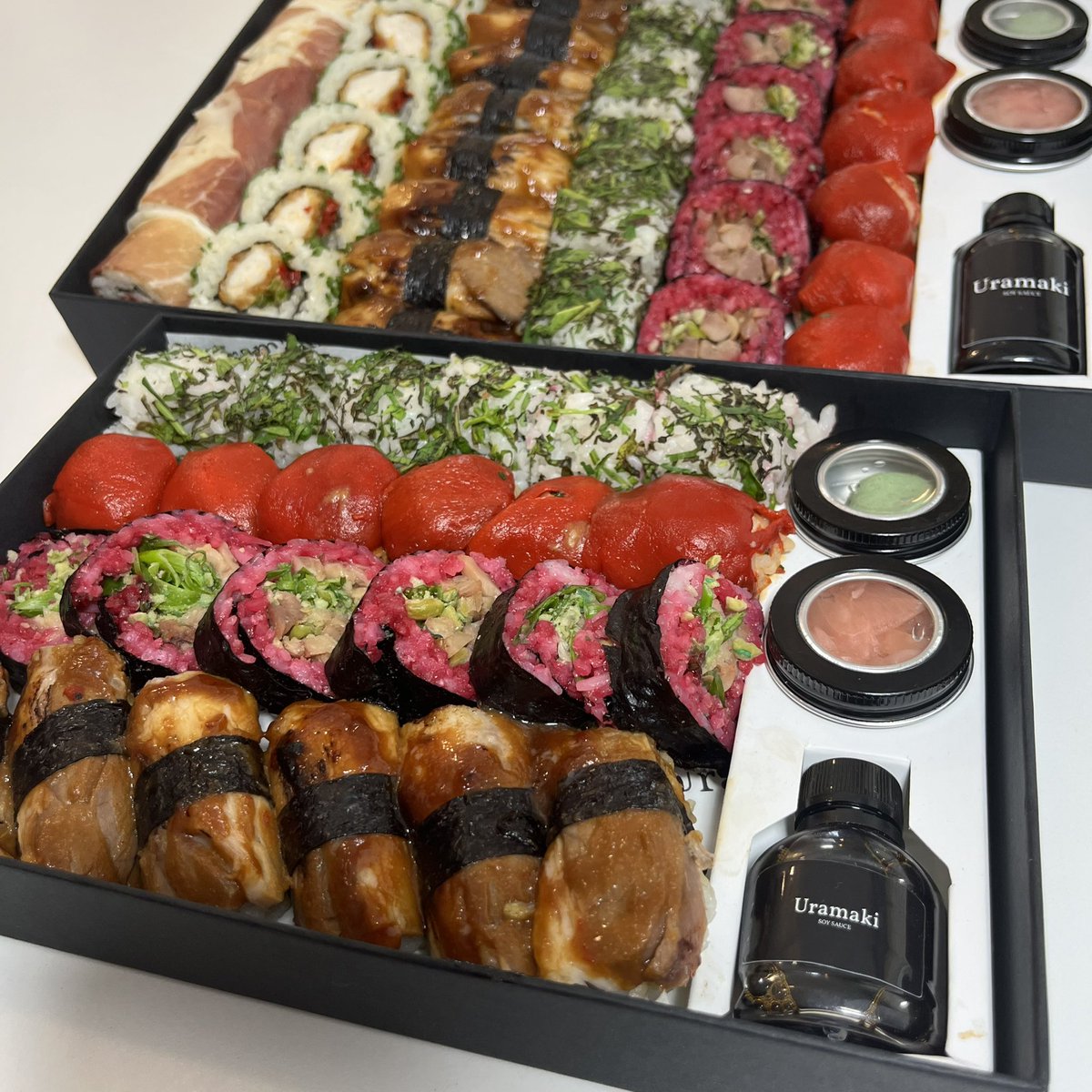 uramakisushiuk's tweet photo. 💫 All Meat Sushi case now available!

Perfect for those trying sushi for the first time or if you are already addicted to our sushi!!
We have carefully selected our sushi combinations that take inspiration from the Far East and Mediterranean for you to enjoy!! https://t.co/HOwtrpf5Fu