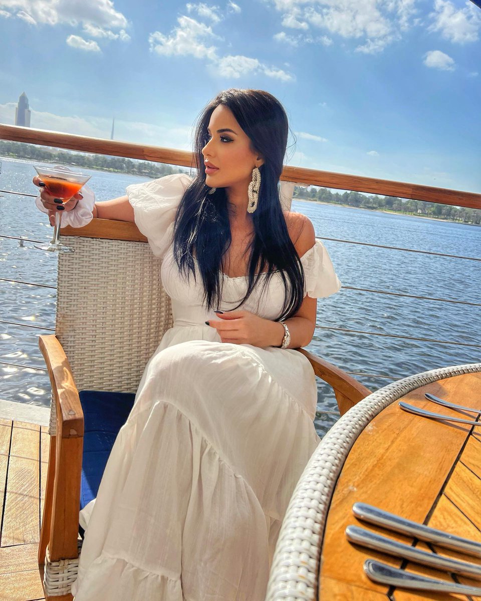 Zephanie tweet media