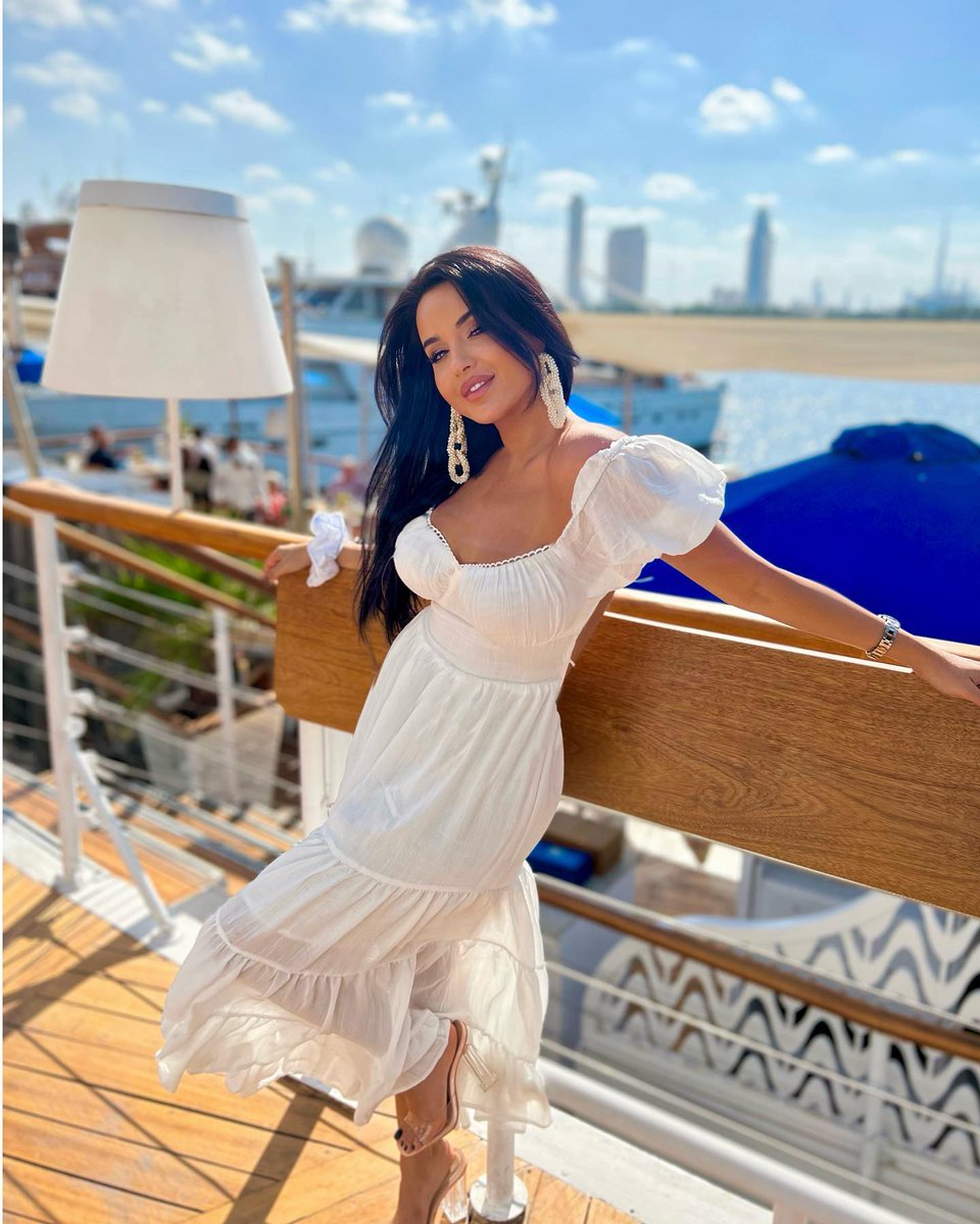 Zephanie tweet media