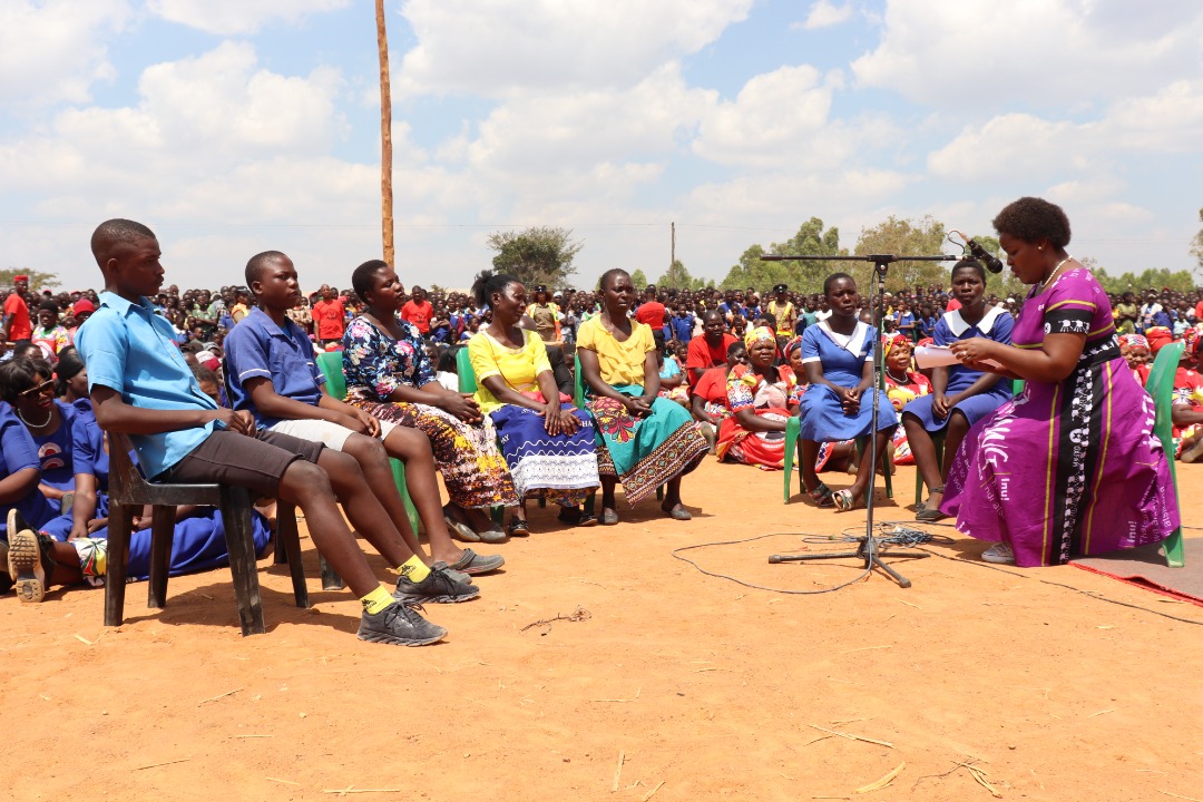 Oxfam in Malawi tweet media