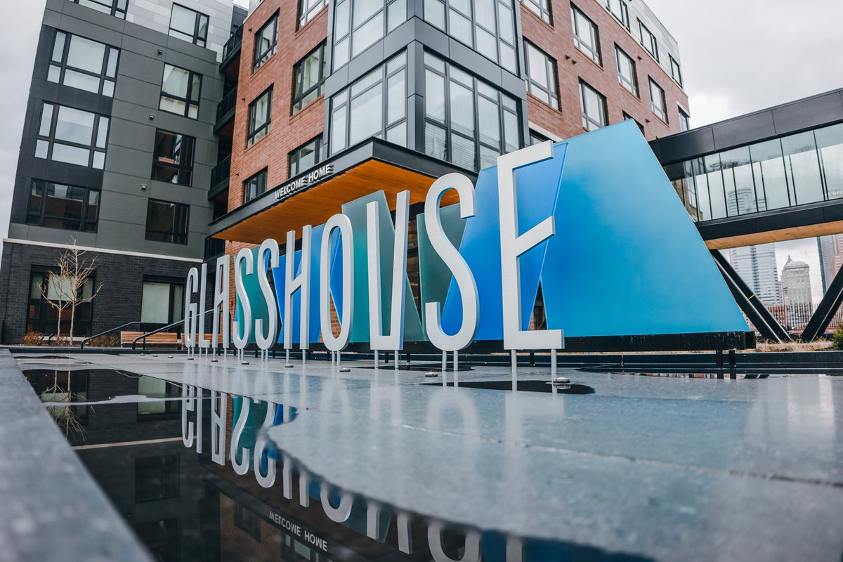 modelcleaners's tweet image. We hope you all had a great Labor Day Weekend! Now back to our scheduled pick-up &amp;amp; deliveries!.
.
.
.
#Pittsburgh #PittsburghPA #DowntownPGH #LovePGH #VisitPGH