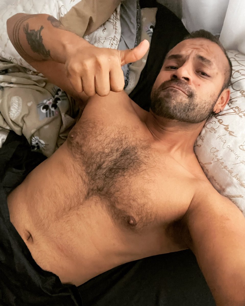 ivbarra's tweet photo. Buenos días beibiiiis! Que tengan excelente martes, llegó la hora de rasurarse para ir a la chamba 🥲

#sexygay #pride #bed #boyinbed #gay #beard #gaybeard #bear #gaybear #sexyboy #picoftheday #fotodelfia #histergay #orgullo #lgbtqi+ https://t.co/ao8CAw0tLM