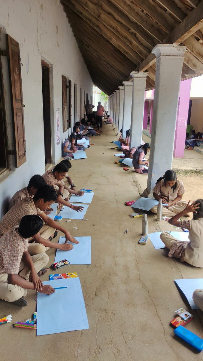 JawaharBalManch's tweet photo. Jawahar Bal Manch joined the most awaited historic Bharat Jodo Yatra to begin on Sep 7 by organizing the first ‘National Painting Competition’ conceptualizing Unity in diversity in S.M.S.M HSS, Suchindram.
#BharatJodoBaccheJodo
#BharatJodoYatra https://t.co/DM3toPBNf9