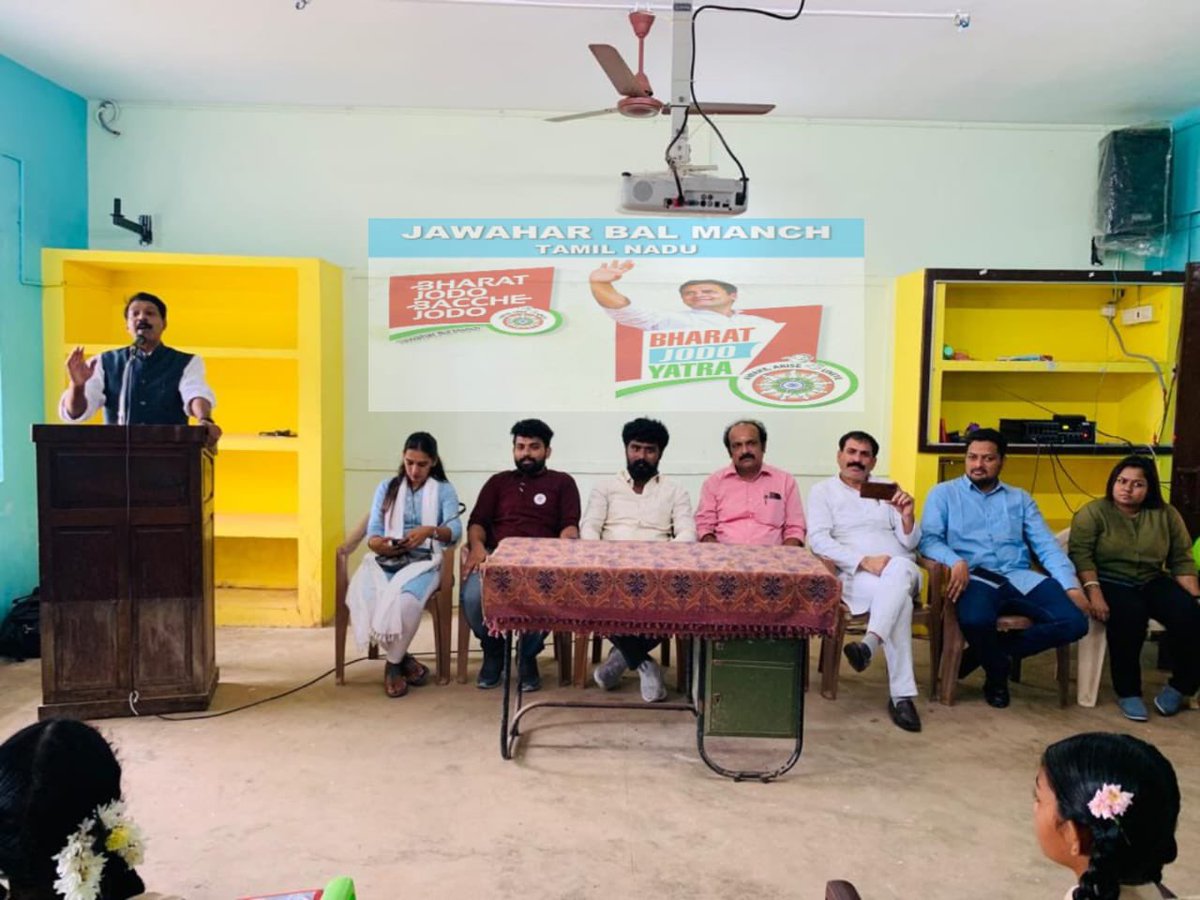 JawaharBalManch's tweet photo. Jawahar Bal Manch joined the most awaited historic Bharat Jodo Yatra to begin on Sep 7 by organizing the first ‘National Painting Competition’ conceptualizing Unity in diversity in S.M.S.M HSS, Suchindram.
#BharatJodoBaccheJodo
#BharatJodoYatra https://t.co/DM3toPBNf9