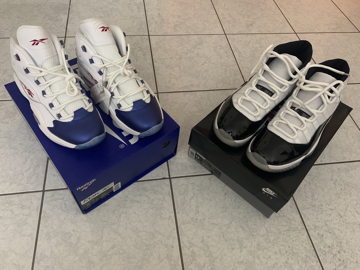 sailorbill15's tweet photo. Σαν έφηβος των 90’s Της καλύτερης δεκαετίας δηλαδή για τα basketball sneakers υπήρξαν κάποια μοντέλα που με επηρέασαν και με έβαλαν στο παιχνίδι.Αυτά είναι από τα iconic Το ένα το είχα λίγα χρόνια τώρα το άλλο μου ήρθε σήμερα Είμαι απλά χαρούμενος ☺️ #reebok #Question #bluetoe https://t.co/JZBsBylURl
