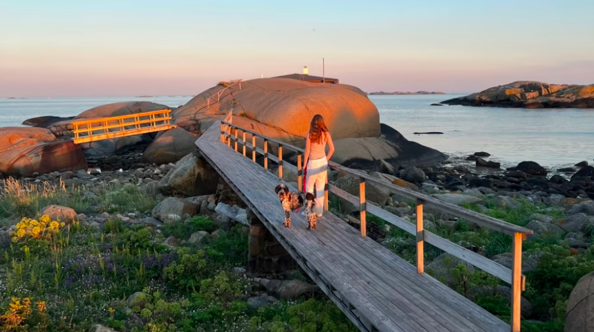 BP_Norwegen's tweet photo. Auf der Liste der meistverkauften Smartphones von Telia Norge nehmen Apple iPhones die ersten drei Plätze ein. 14 von 15 Modellen auf der Liste sind 5G-Telefone.©Talia

Oslo, 6. September 2022. ApplesiPhone 13 Pro Max führt im August im fünften Monat

https://t.co/PiL27Mhw2r https://t.co/ONNRUzJsZY