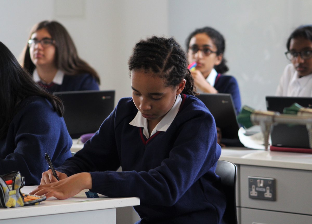 Our young scientists are buzzing with excitement in their new dynamic learning environment, The Alvarium!🐝🧪🔬#InspiringSpaces #ShapingFutureEducation